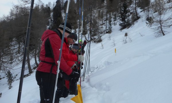 27.02.2016: Außervillgraten - Lawinenübung Gloderbach