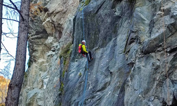 08.11.2025: Seiltechnik Schlosswand