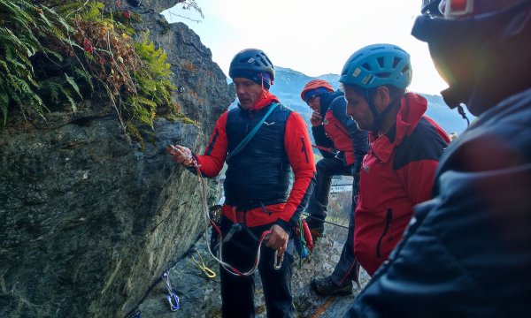 08.11.2025: Seiltechnik Schlosswand